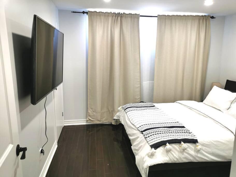 *Cozy, Newly Renovated, Fully Equipped* Apartment ฮามิลตัน ภายนอก รูปภาพ