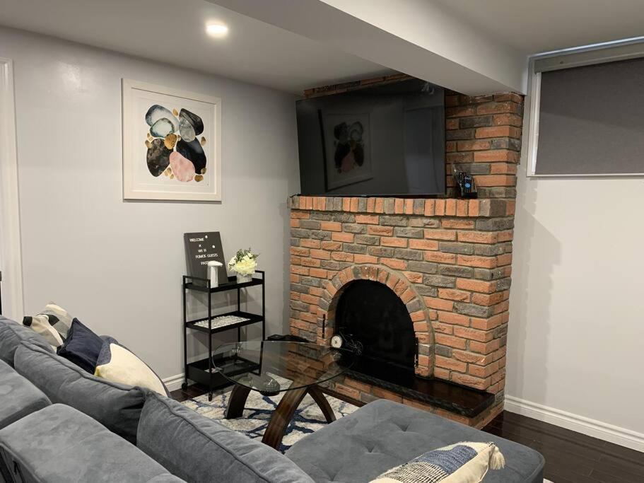 *Cozy, Newly Renovated, Fully Equipped* Apartment ฮามิลตัน ภายนอก รูปภาพ
